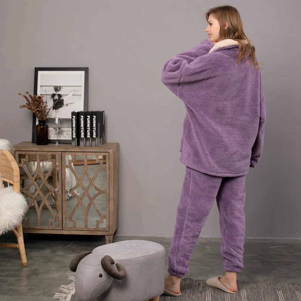 Ensemble Pyjama Polaire à Capuche | WARMHOODIE™